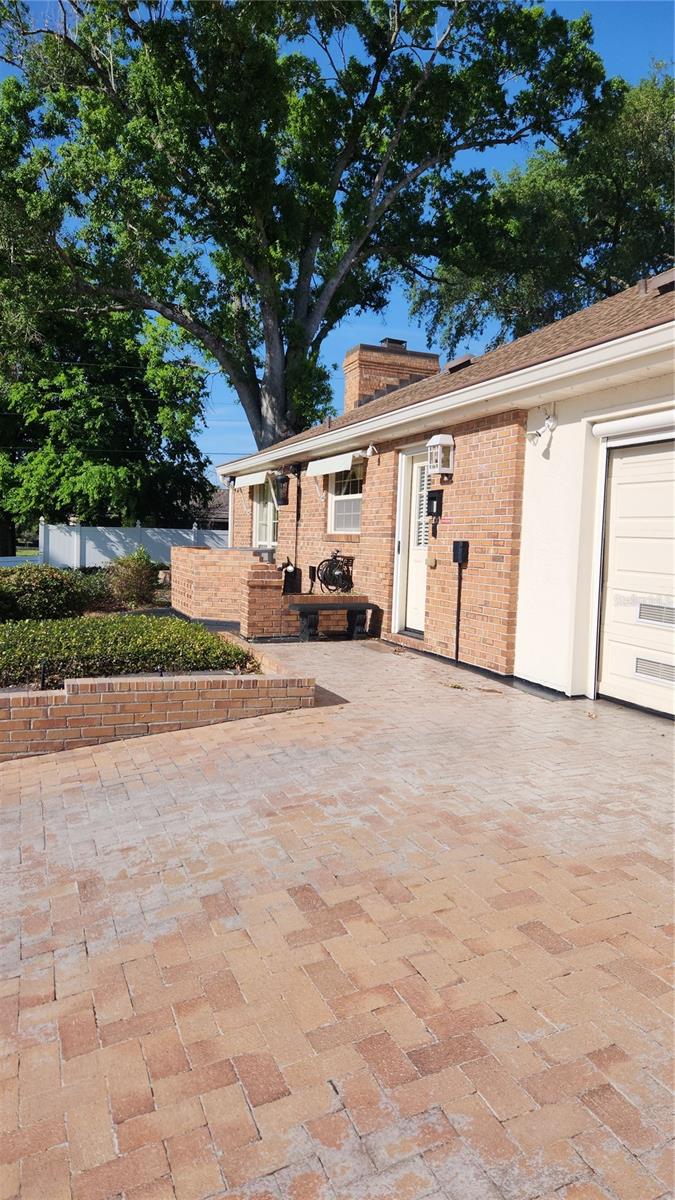 Image 5 of 42 For 3630 Miriam Drive