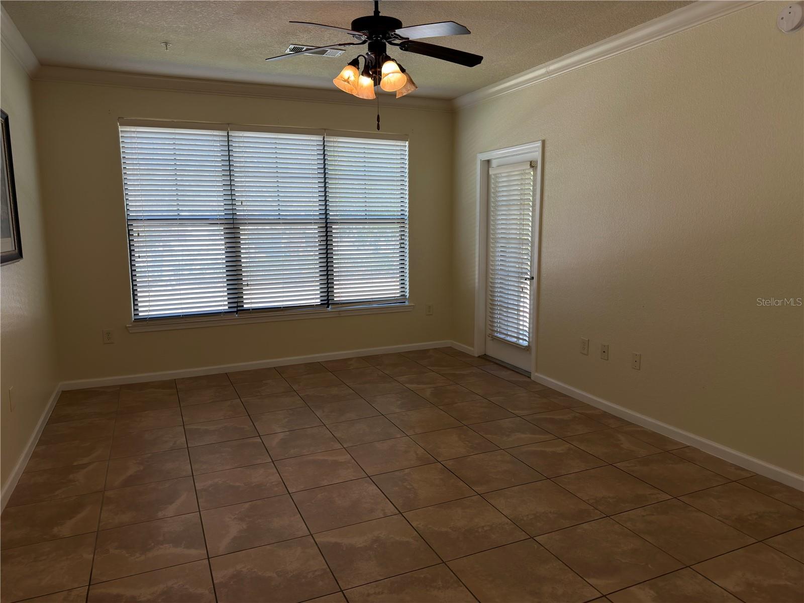 Image 16 of 17 For 902 Charo Parkway 624