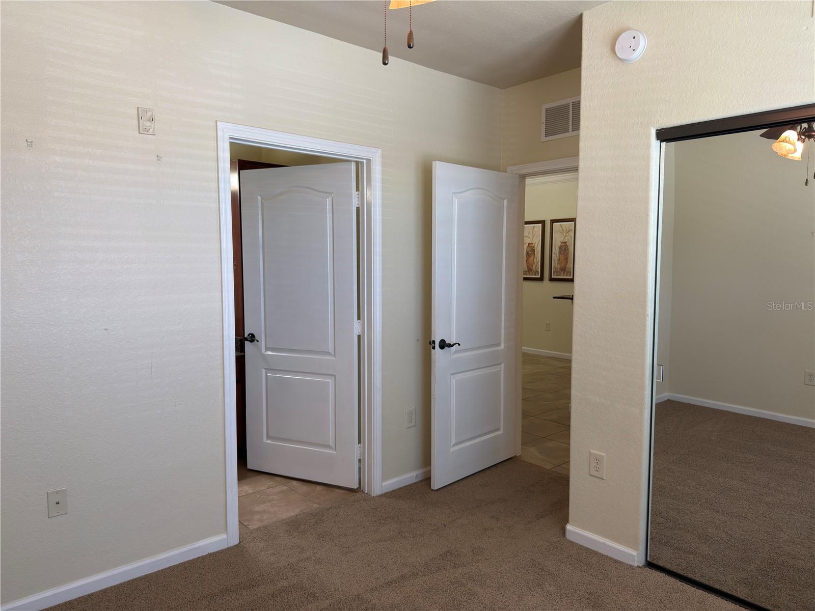 Image 5 of 17 For 902 Charo Parkway 624