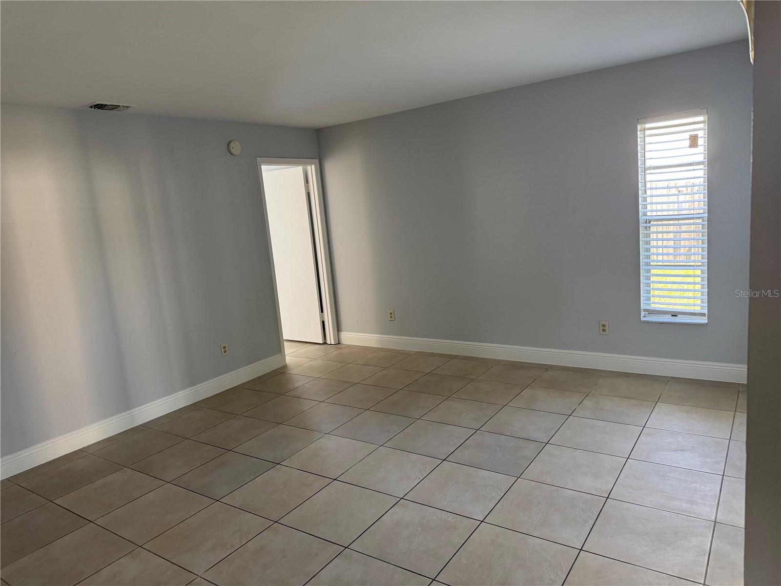 Image 8 of 20 For 891 Florida Parkway