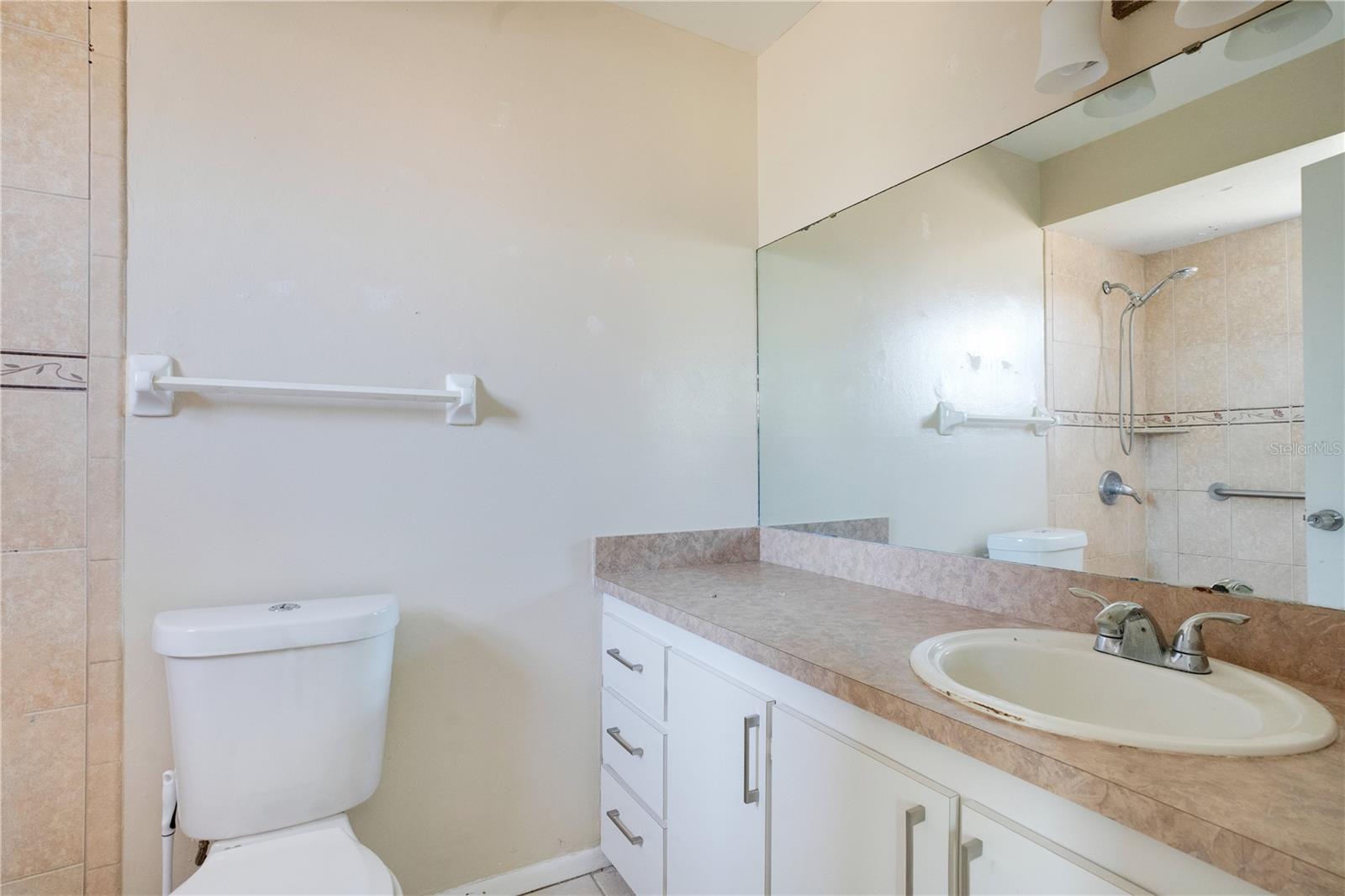 Image 11 of 13 For 6 Lago Mesa Way