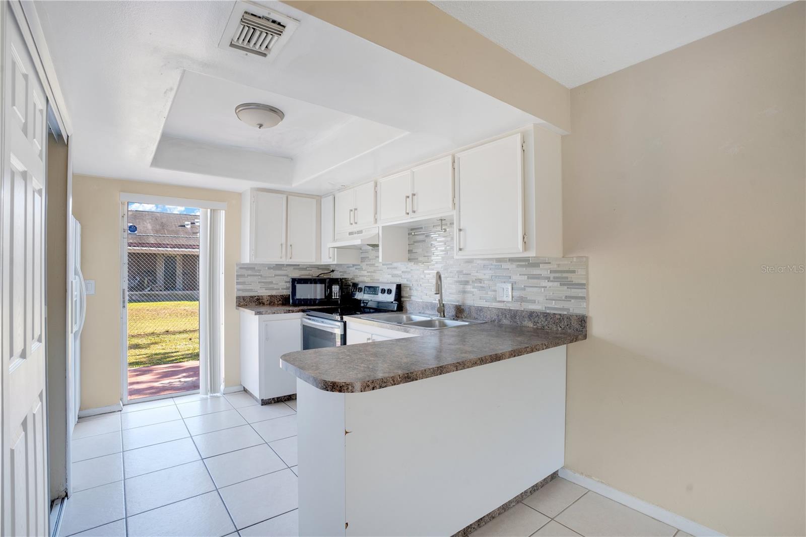 Image 7 of 13 For 6 Lago Mesa Way