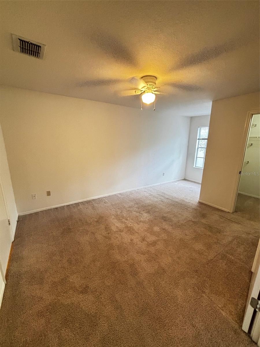 Image 10 of 24 For 1615 Columbia Arms Circle 251