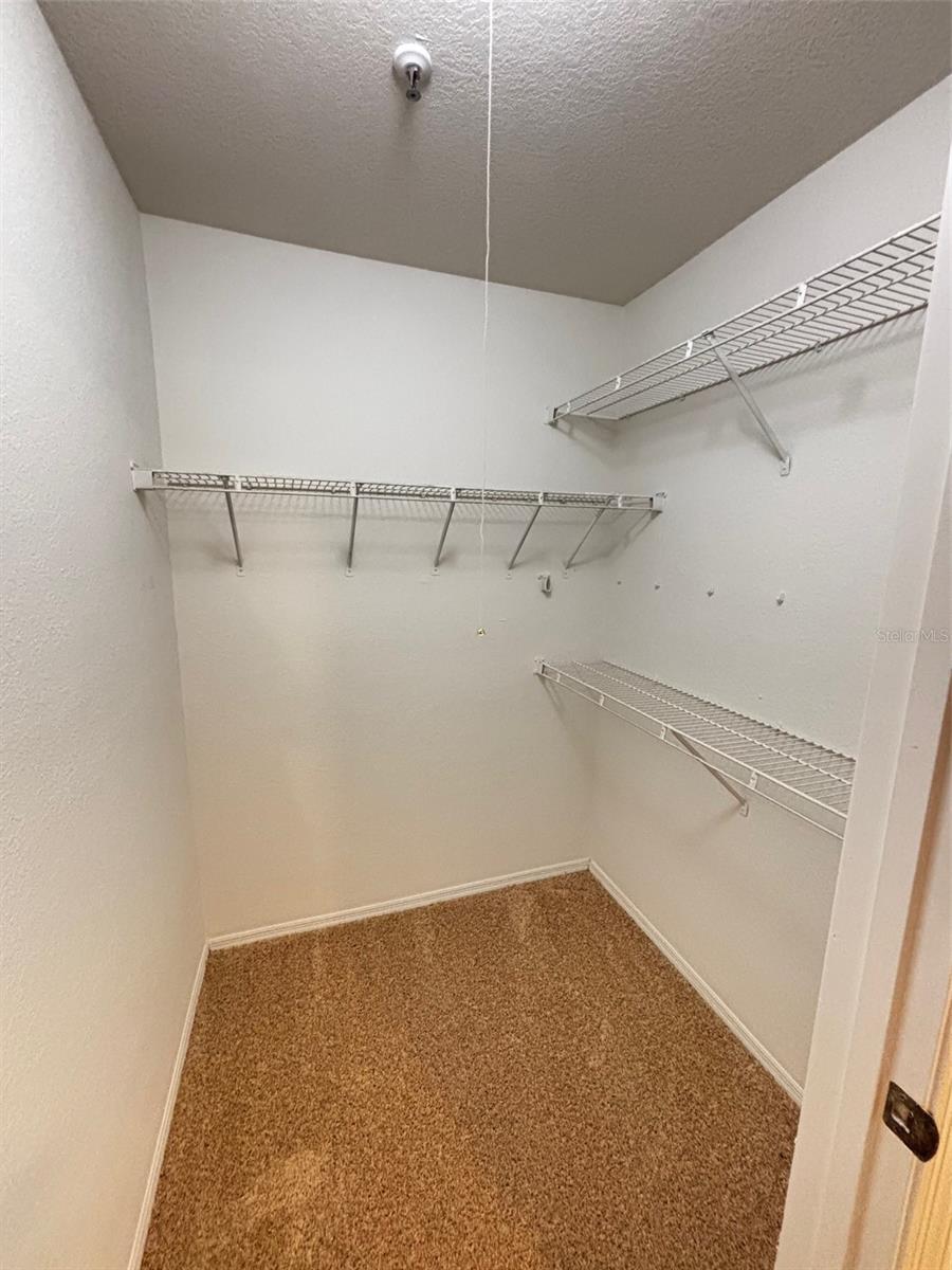 Image 17 of 24 For 1615 Columbia Arms Circle 251