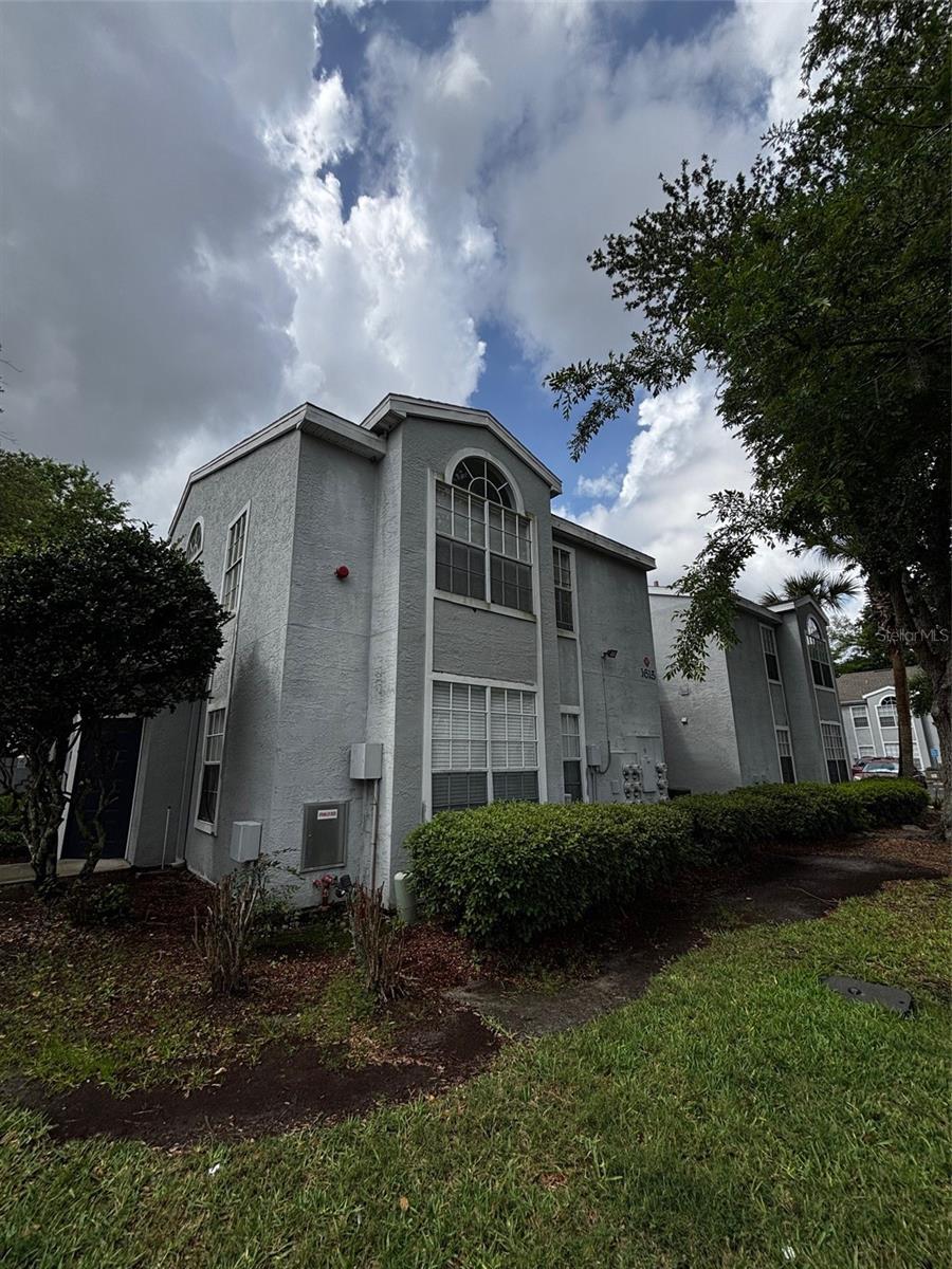 Image 19 of 24 For 1615 Columbia Arms Circle 251