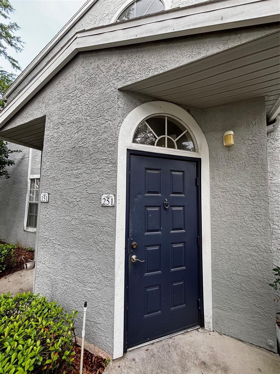 Image 2 of 24 For 1615 Columbia Arms Circle 251