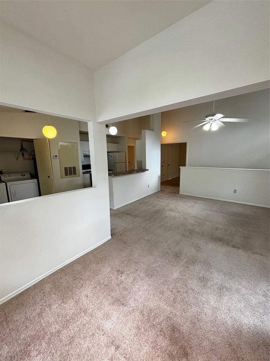 Image 5 of 24 For 1615 Columbia Arms Circle 251