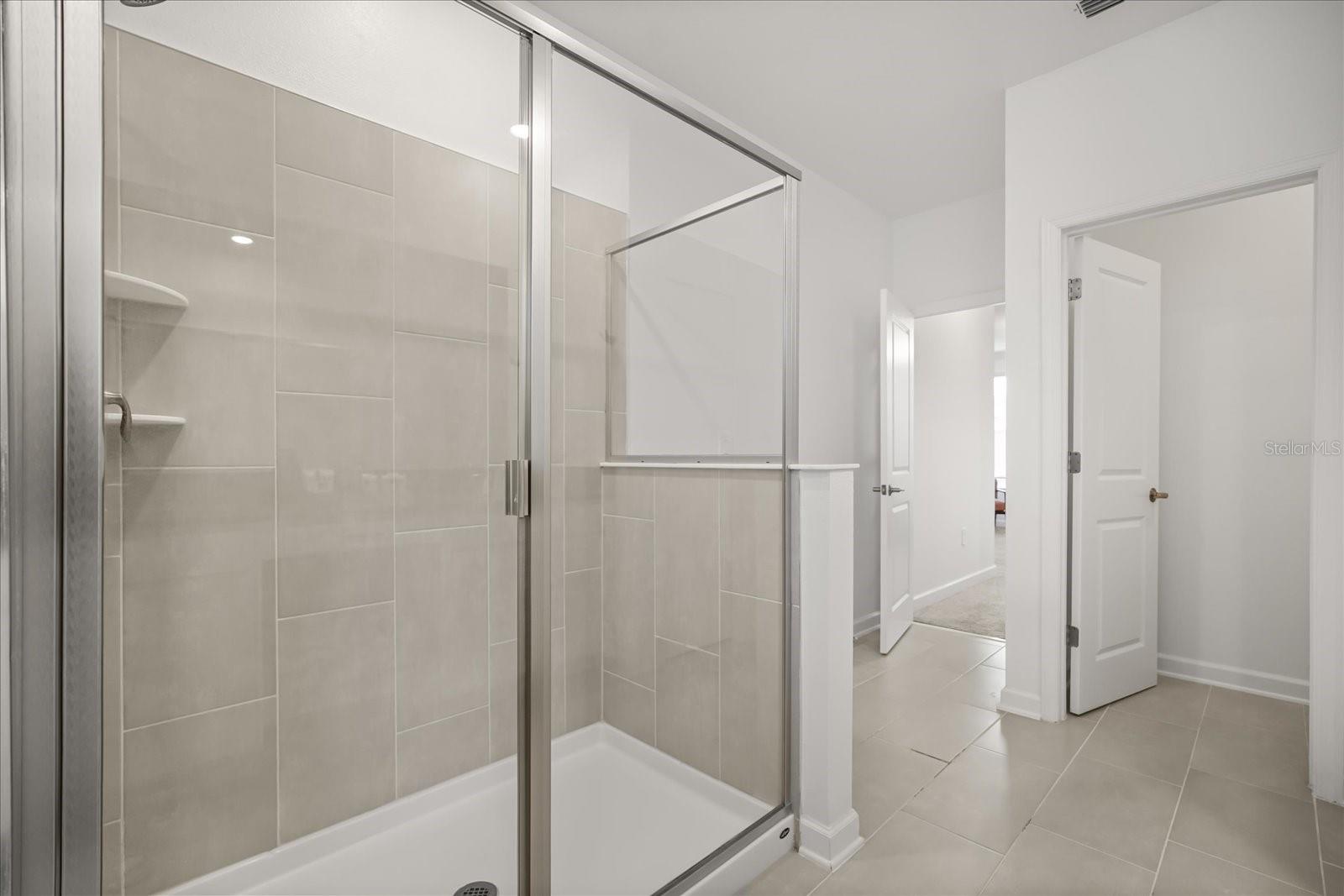 Image 28 of 52 For 8946 Play Through Drive