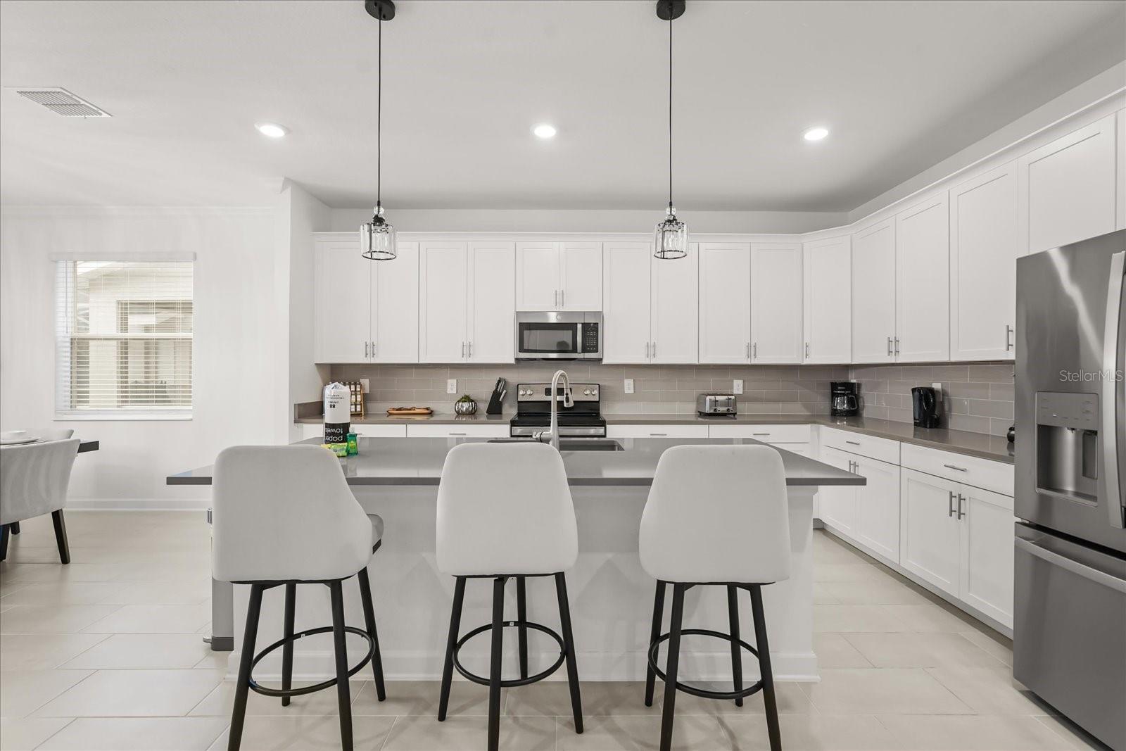 Image 6 of 52 For 8946 Play Through Drive