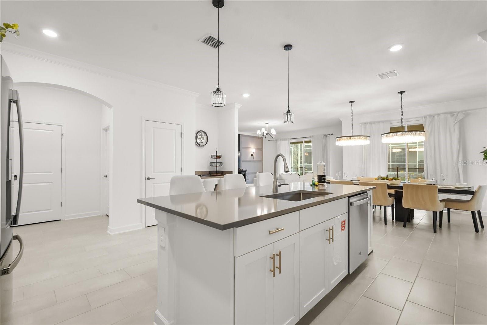 Image 8 of 52 For 8946 Play Through Drive