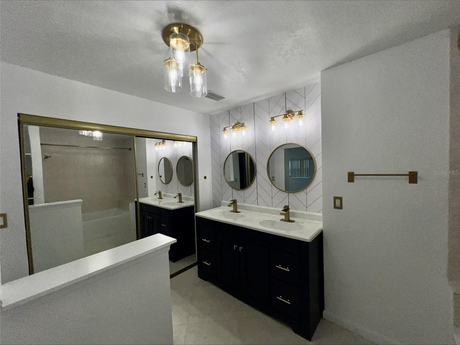 Image 10 of 22 For 1211 Lehigh Street