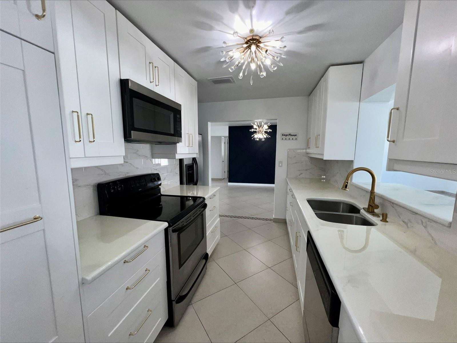 Image 2 of 22 For 1211 Lehigh Street