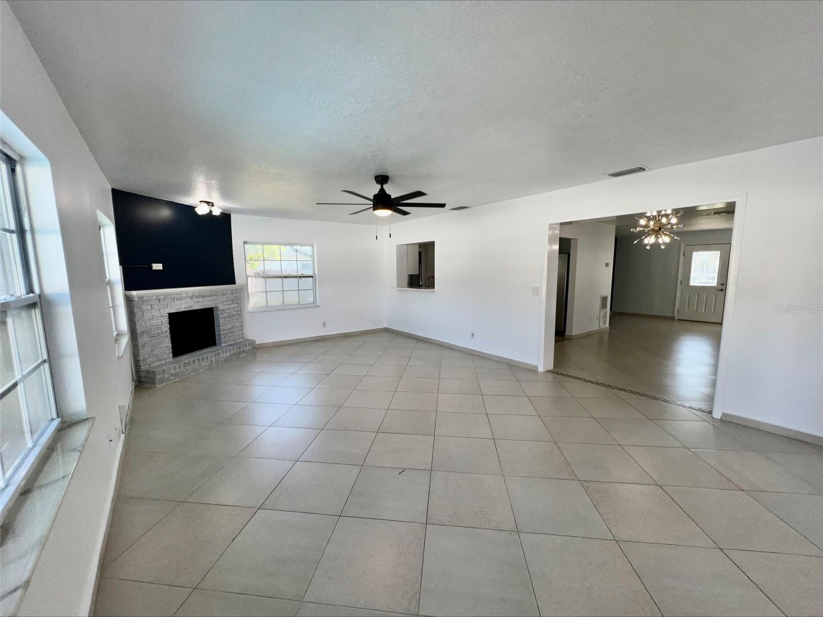 Image 4 of 22 For 1211 Lehigh Street