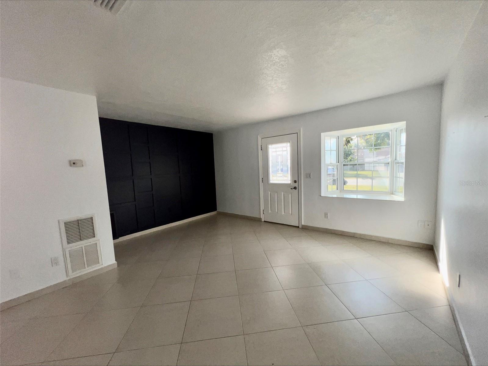 Image 7 of 22 For 1211 Lehigh Street