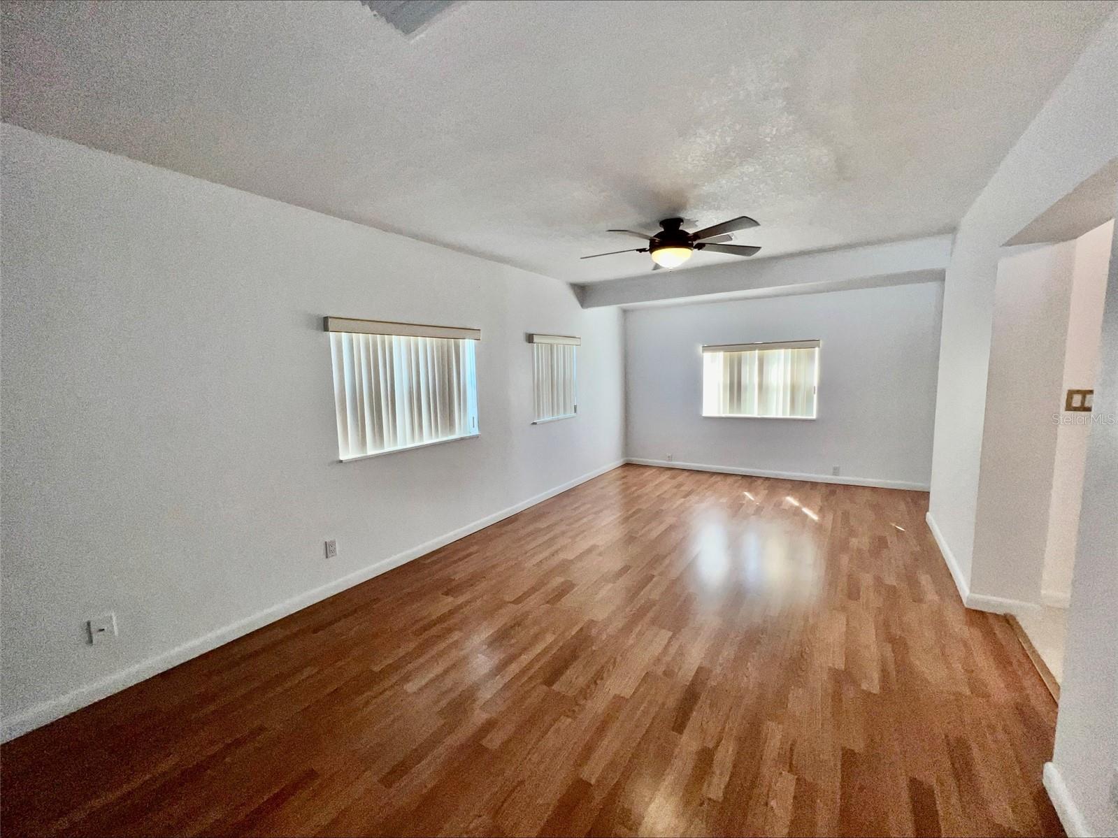 Image 8 of 22 For 1211 Lehigh Street