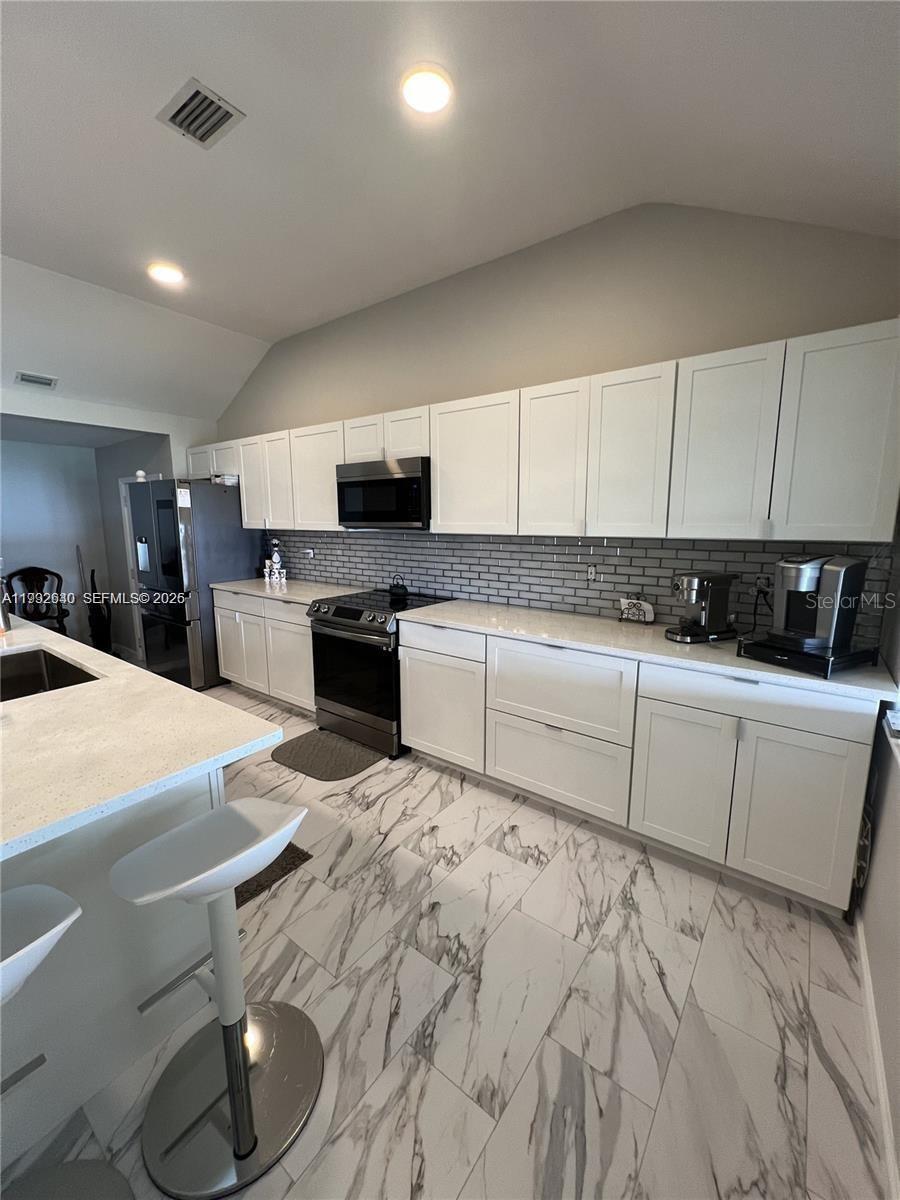 Image 3 of 23 For 310 3rd Street