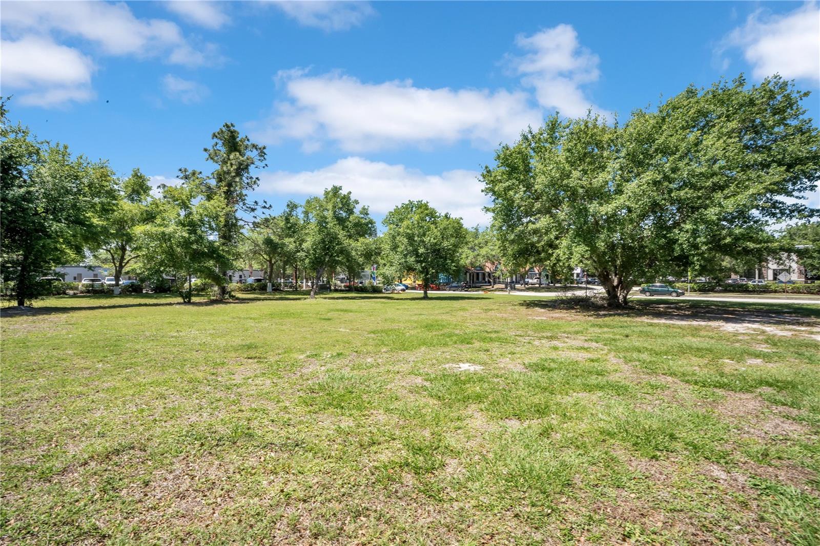 Image 15 of 21 For 0 Lions Court