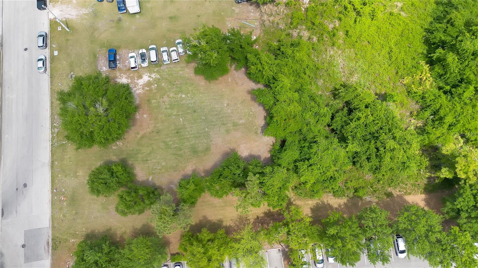 Image 7 of 21 For 0 Lions Court