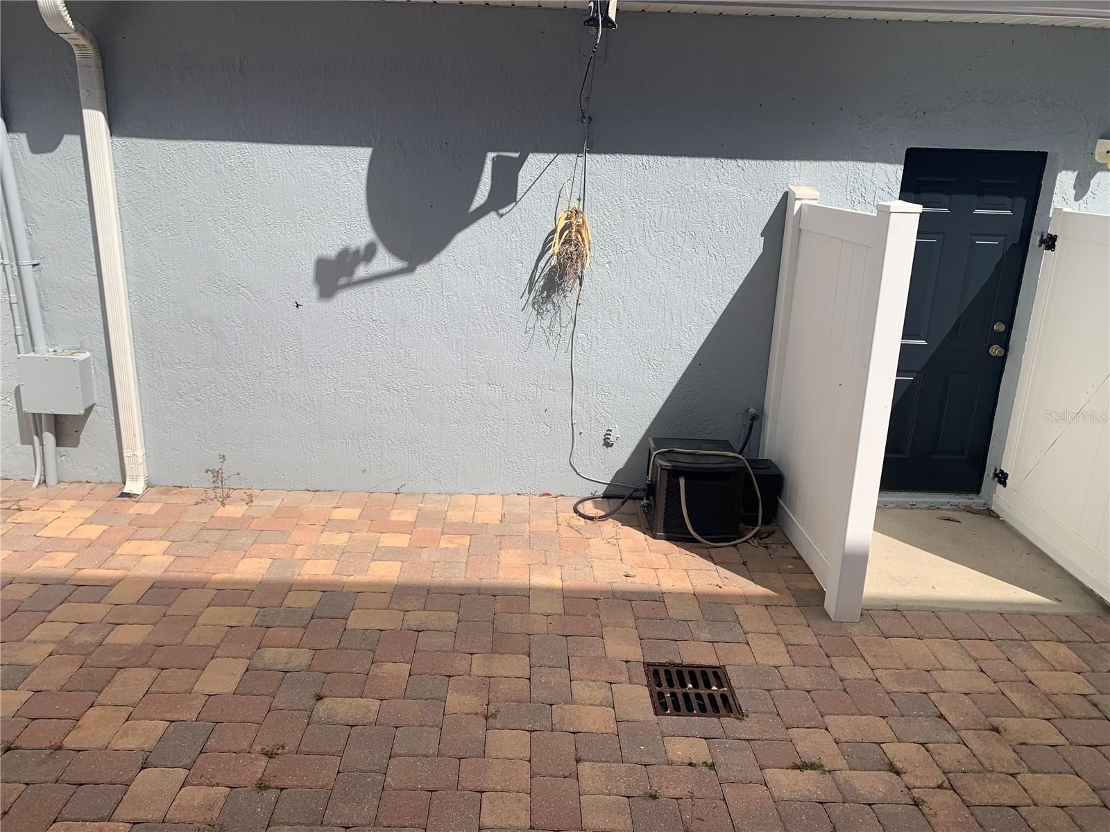 Image 8 of 9 For 2215 J Lawson Boulevard