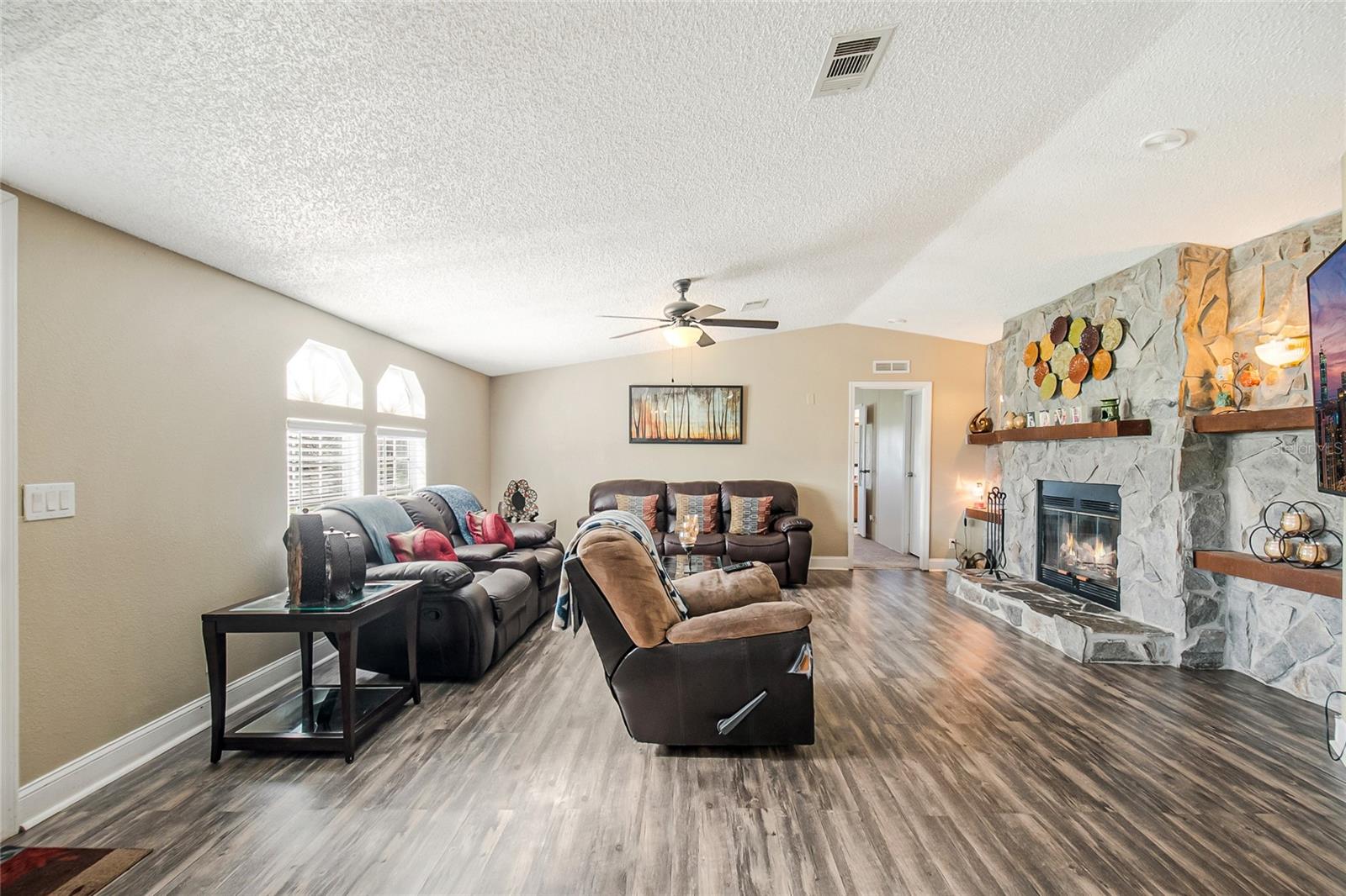 Image 7 of 35 For 4425 Roundup