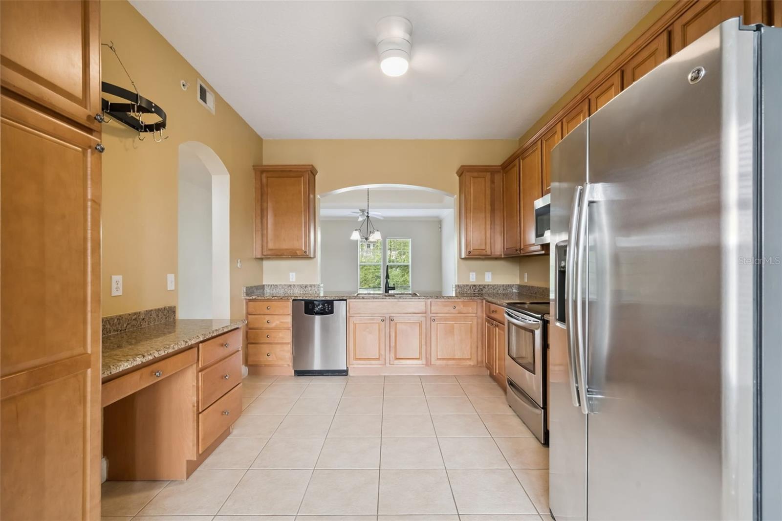 Image 3 of 38 For 1400 Celebration Avenue 305