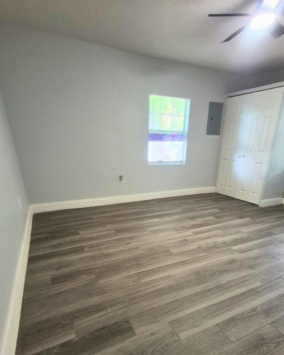 Image 11 of 36 For 1040 Randall Street