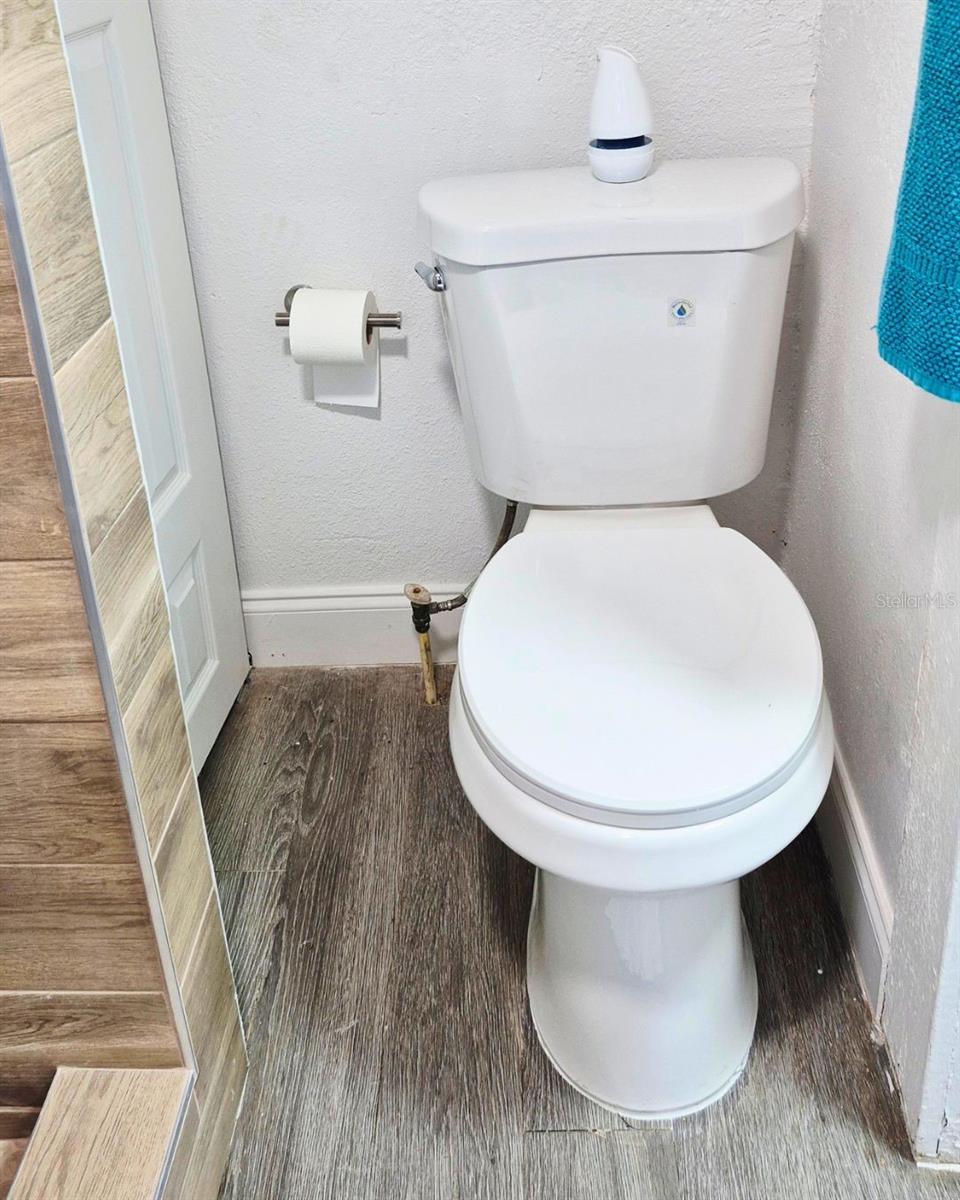 Image 27 of 36 For 1040 Randall Street