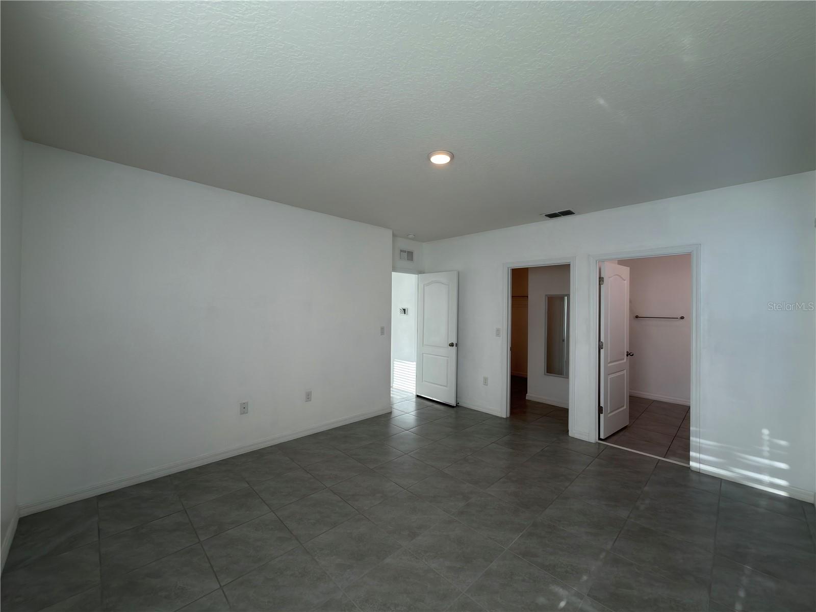 Image 20 of 28 For 276 Willow Bend Drive