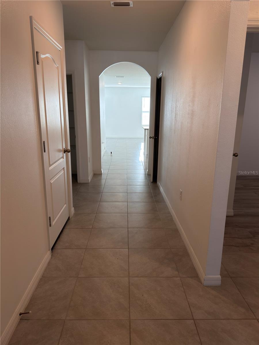 Image 4 of 28 For 276 Willow Bend Drive