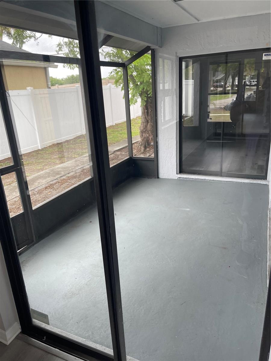 Image 6 of 17 For 425 Blue Jacket Ln