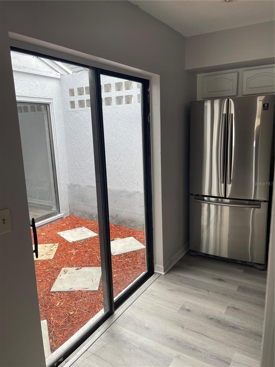 Image 8 of 17 For 425 Blue Jacket Ln