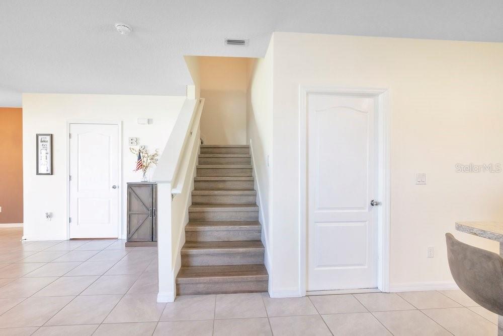 Image 4 of 37 For 9043 Carlotta Way