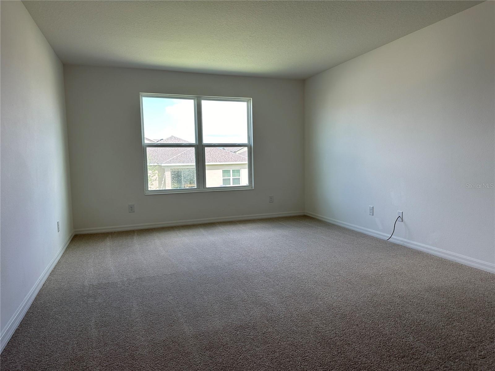 Image 14 of 20 For 212 Hamlet Loop