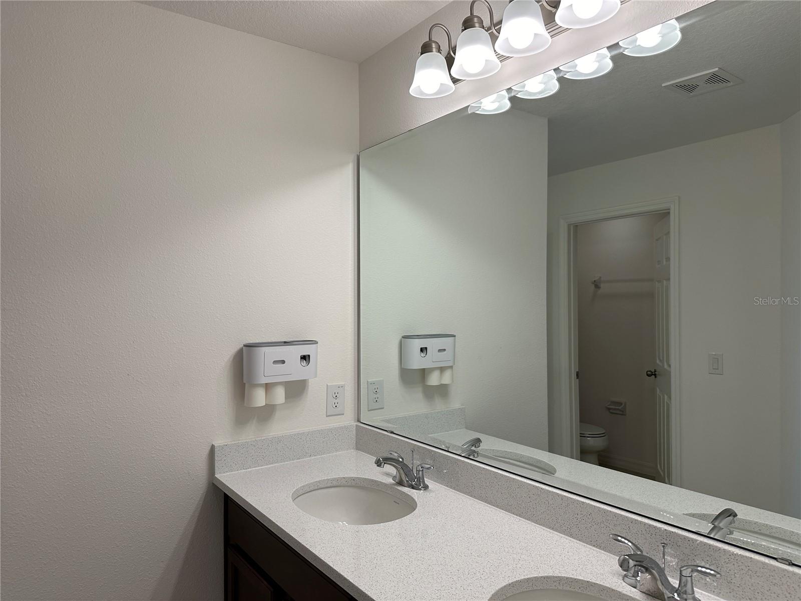 Image 6 of 20 For 212 Hamlet Loop