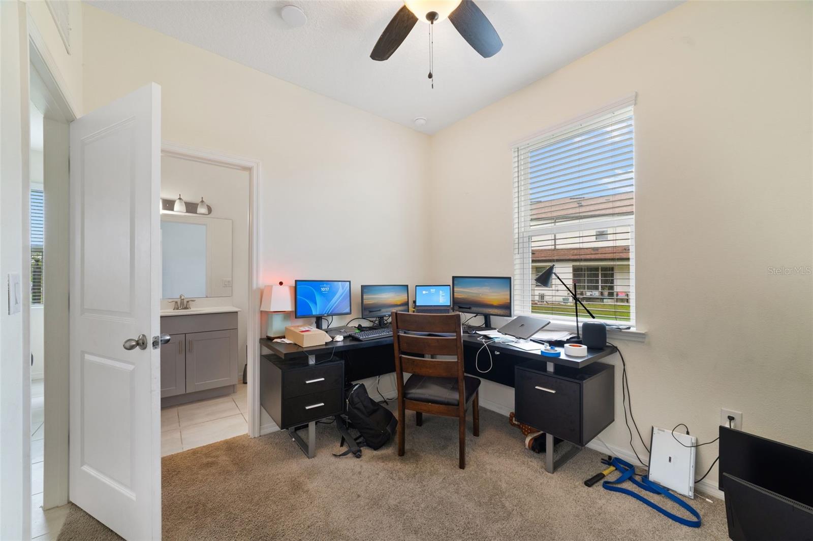 Image 10 of 27 For 4371 Creek Cove Lane