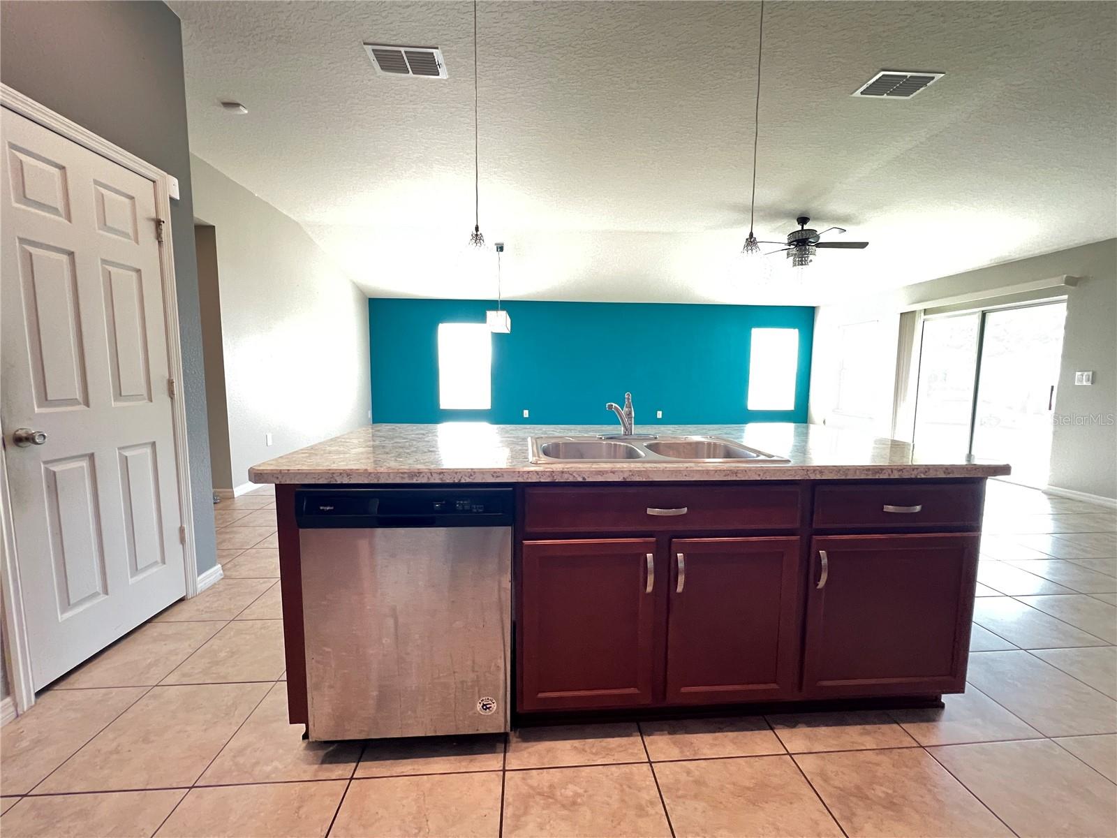 Image 8 of 35 For 4751 Maplewild Lane