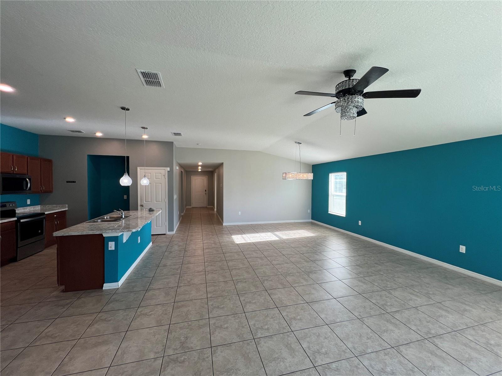 Image 9 of 35 For 4751 Maplewild Lane