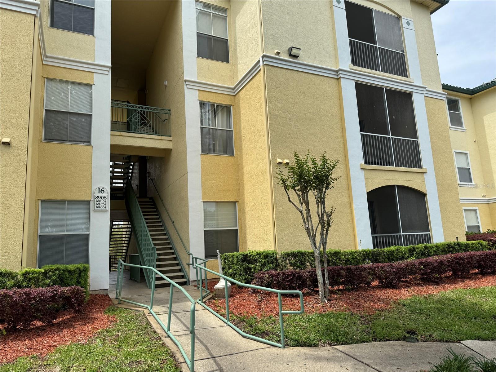 Details for 8908 Legacy Court 16 103, KISSIMMEE, FL 34747