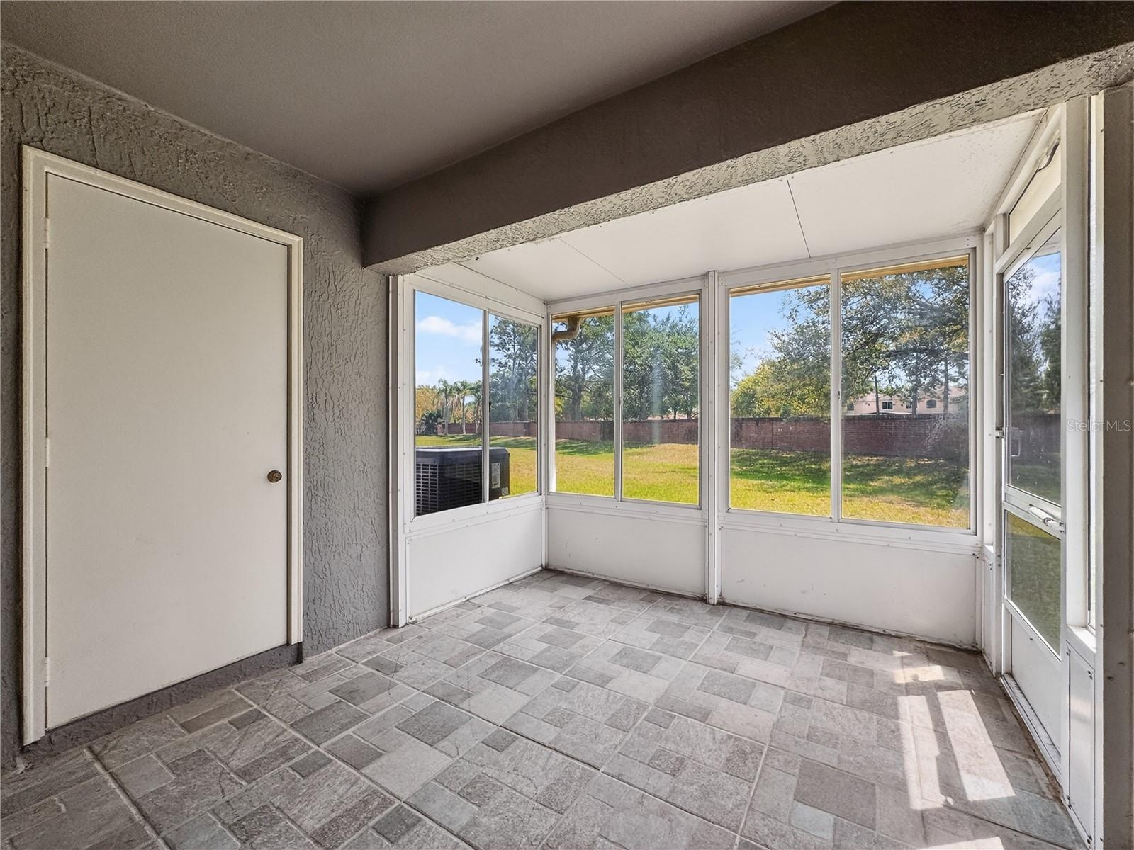 Image 21 of 23 For 13530 Summerton Drive