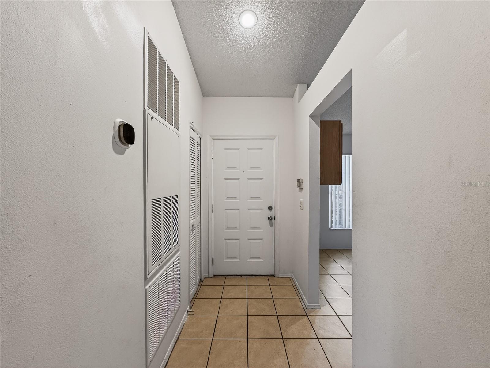 Image 7 of 23 For 13530 Summerton Drive