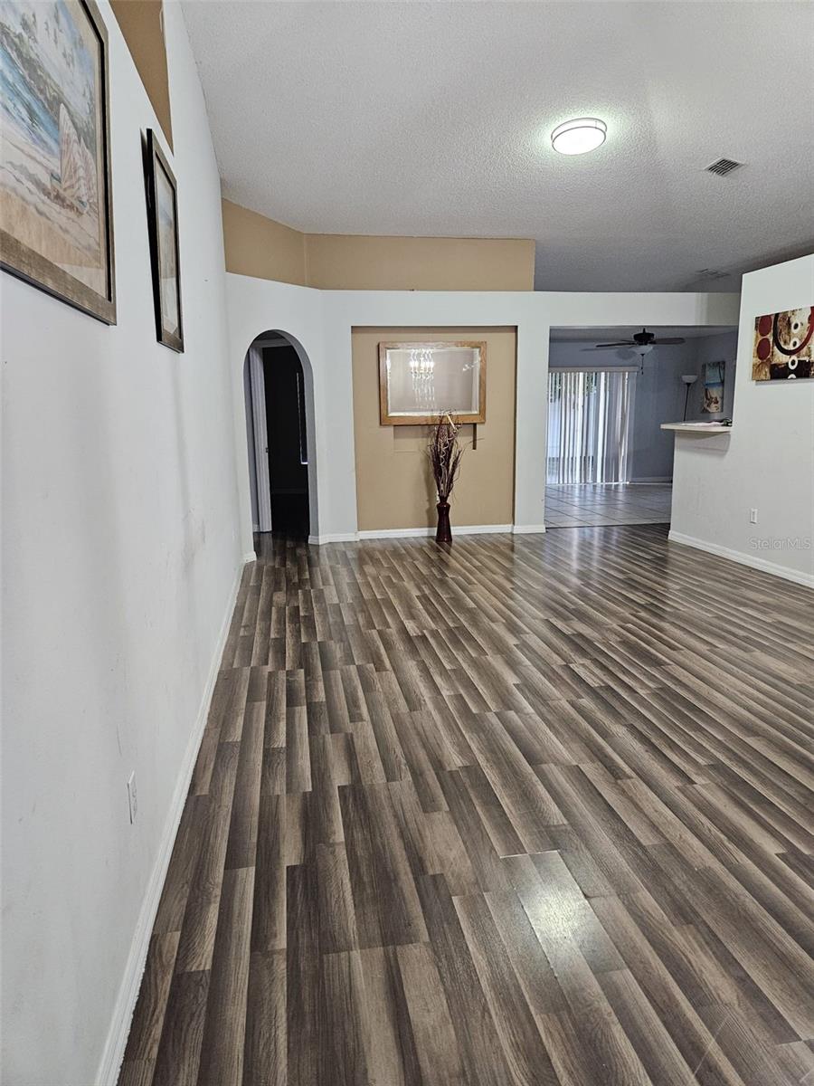 Image 10 of 16 For 605 Blake Avenue