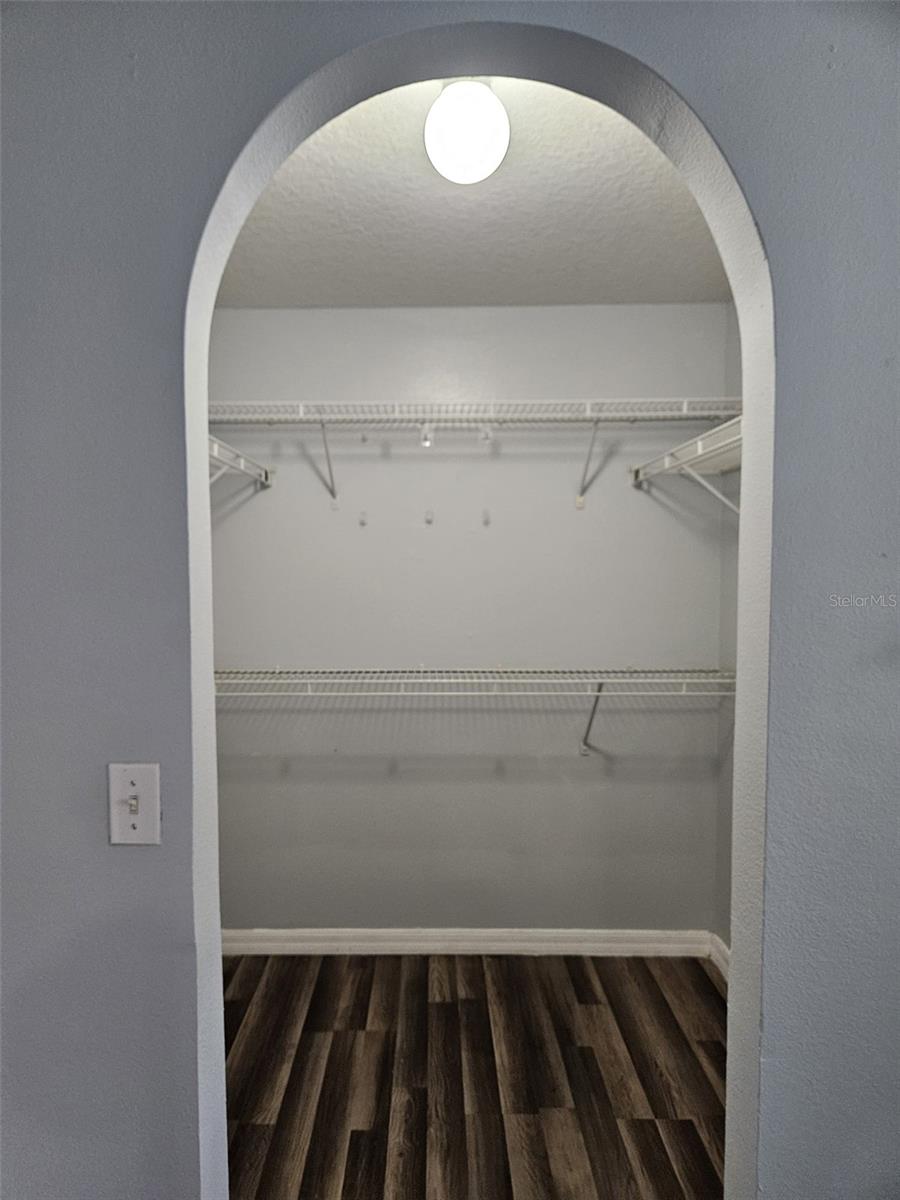 Image 13 of 16 For 605 Blake Avenue