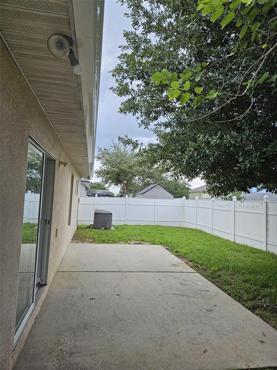 Image 16 of 16 For 605 Blake Avenue