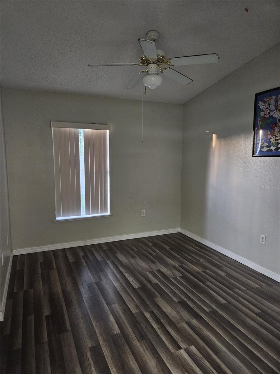 Image 7 of 16 For 605 Blake Avenue