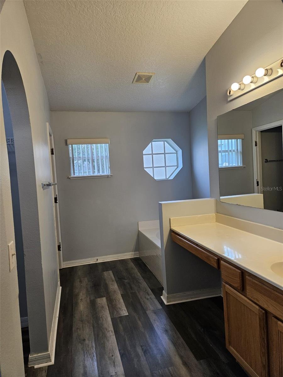 Image 9 of 16 For 605 Blake Avenue