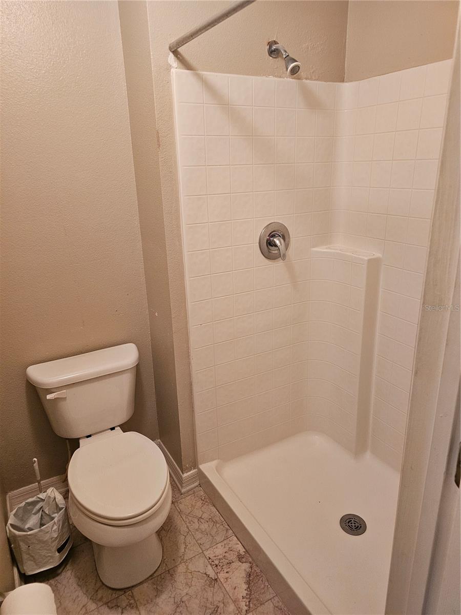 Image 15 of 15 For 551 Stonewall Avenue