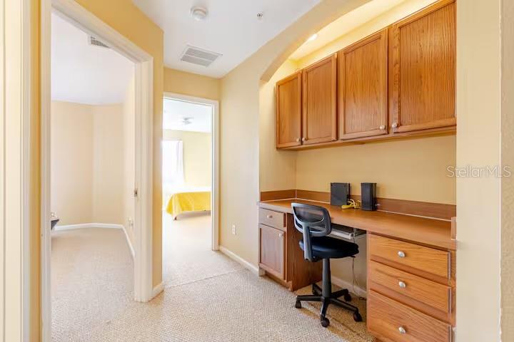 Image 26 of 38 For 3041 Ashland Ln S