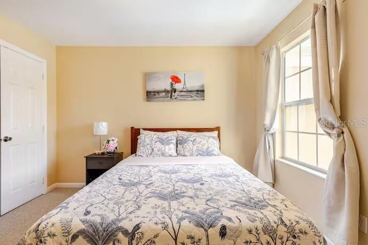 Image 27 of 38 For 3041 Ashland Ln S