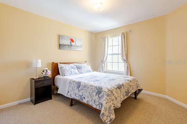 Image 28 of 38 For 3041 Ashland Ln S