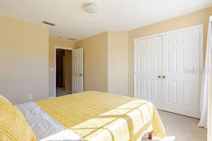 Image 30 of 38 For 3041 Ashland Ln S